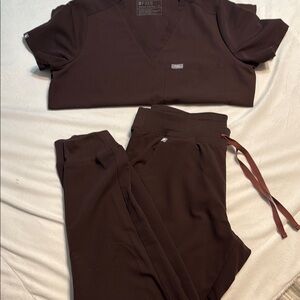 FIGS CHOCOLATE Brown Jogger Set